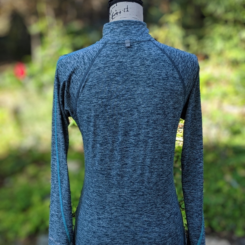 Nike Pullover - Picture 2 of 8